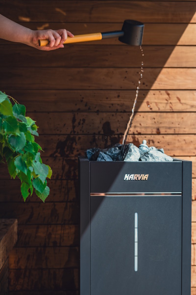 Enjoy warm baths in Kirami's outdoor sauna  | Finnish garden sauna