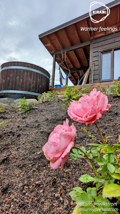 In the hot tub you can enjoy the beauty and scents of the surrounding nature | Kirami