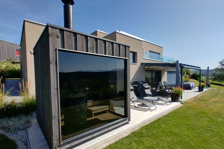 A family-run Swiss company, finndream sells Kirami FinVision® -saunas