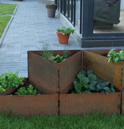 Outstanding by Kirami - Spring has arrived, it is time to start the work in the garden!