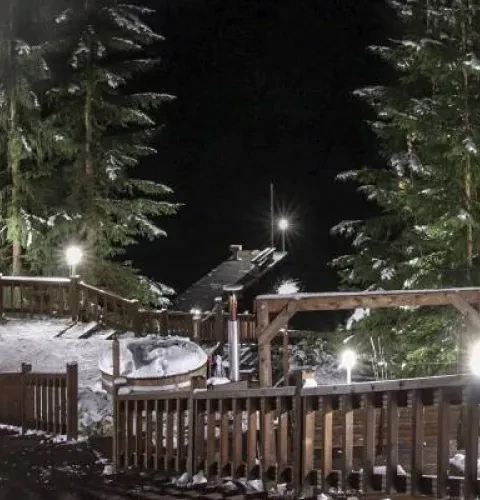 Customer image: Anu-Elina; A hot tub and sauna complete a relaxing holiday season | Kirami