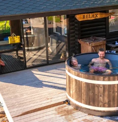 The new Chill hot tub is ideal for small groups | Kirami