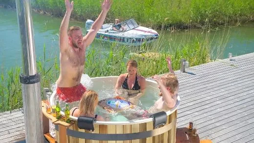 Premium Pearly M on a terrace