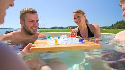 Premium Pearly M Coppe on a terrace