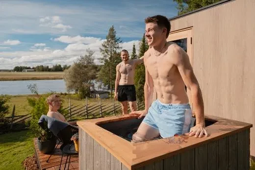 Should I really dare to take a dip in cold water? | Kirami Premium NordicIce S