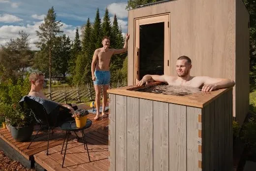 The Premium NordIce S tub is equipped with the Dualex air-source heat pump