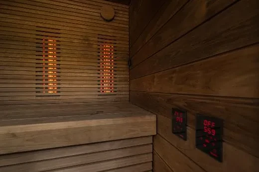 Infrared option must be ordered with the sauna – not retrofittable | Kirami FinVision® -sauna M Misty | Outdoor sauna